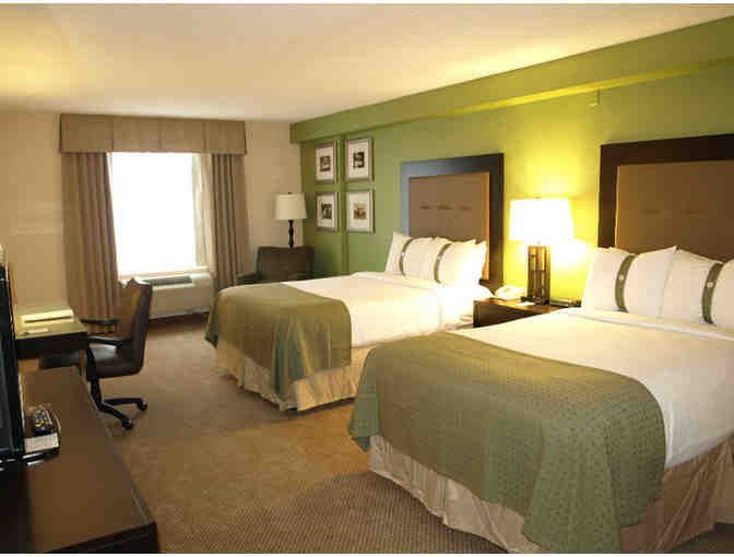 Complimentary Two Night Stay at Holiday Inn & Suites Across from Universal Orlando