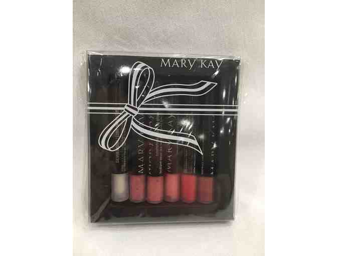 Mary Kay beauty product gift basket