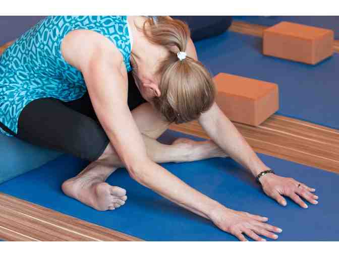 1 month unlimited yoga at yoga loft