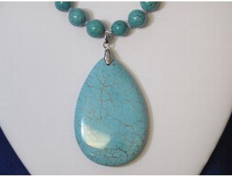 18' Graduated Turquoise Bead Necklace with Pendant