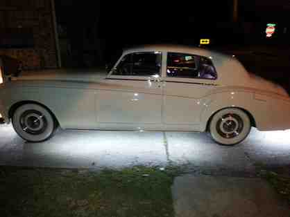 4 hour Rental in a 1965 Rolls Royce Silver Cloud with chauffeur (Greater New Orleans area)