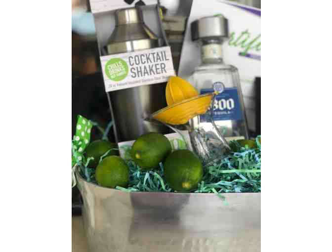 On The Rocks Gift Basket