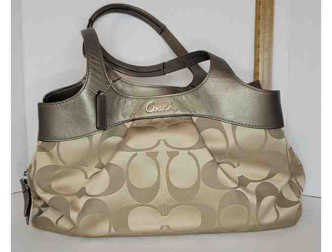 Authentic Coach Signature Print Purse Lexi Handbag Cream - Gently Used - Photo 1