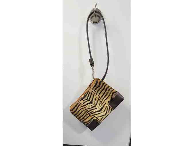 #20 Liz Claiborne Animal Print Brown Purse & Matching Wristlet - Excellent Condition