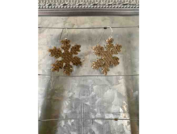 Nickle Free Raffia Snow Flake Earrings