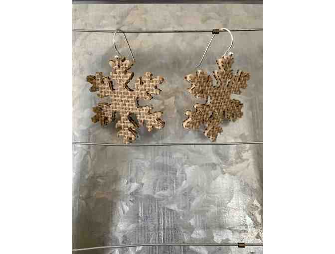 Nickle Free Raffia Snow Flake Earrings