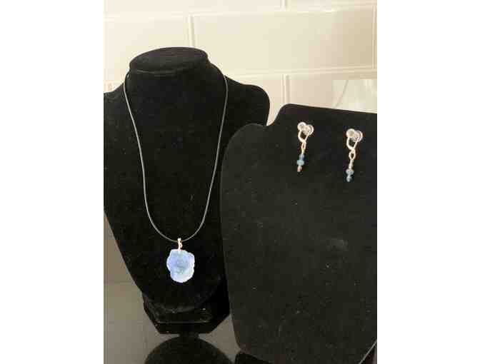 Agate Necklace and Earring Set