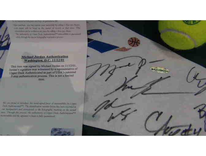 2001 Washington Wizards team Autographed flag including Michael Jordan's signature