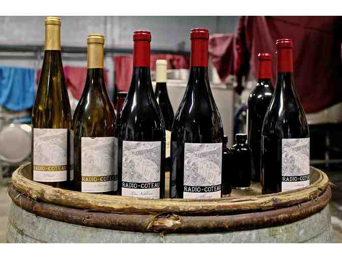 3 Pack of Locally Handcrafted Wines from Radio- Coteau