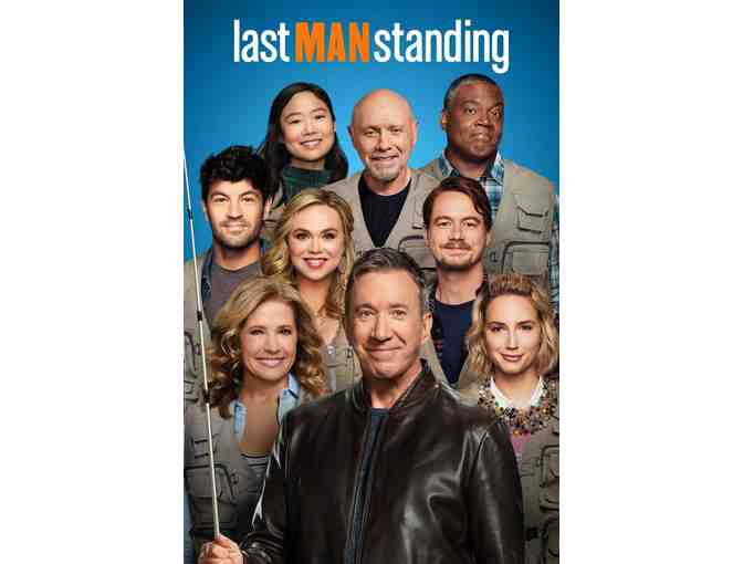 Last Man Standing "Along Came a Spider" TV Script Autographed by Tim Allen - Photo 1