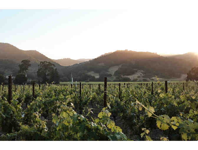 Farmhouse Luxury in Napa, Private Tasting, 3-NIght Weekday Stay for 2