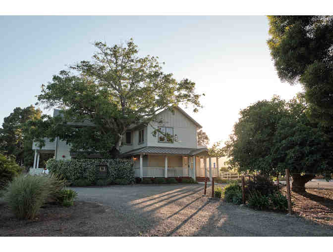 Farmhouse Luxury in Napa, Private Tasting, 3-NIght Weekday Stay for 2