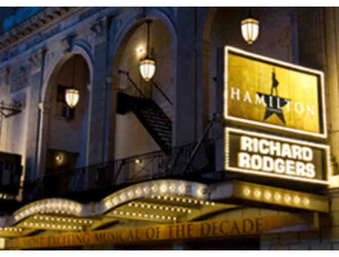 Hamilton House Seats for Two