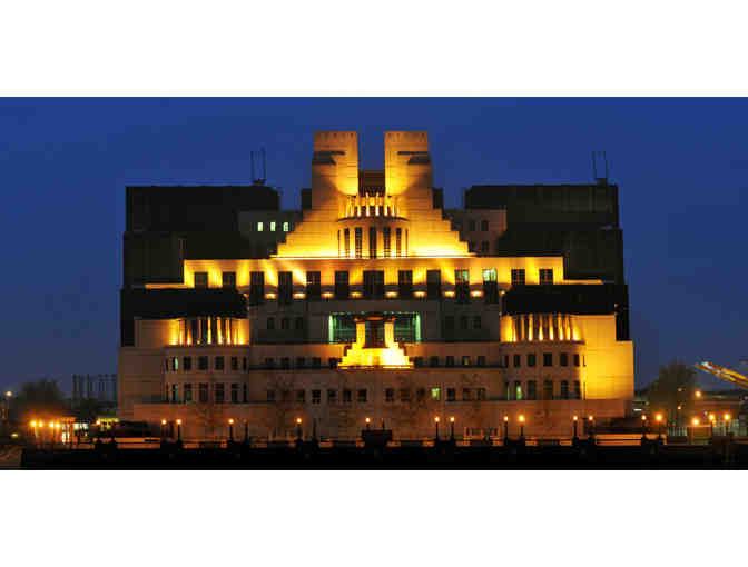 LONDON THEATER TOUR with The Drama League & AIRFARE