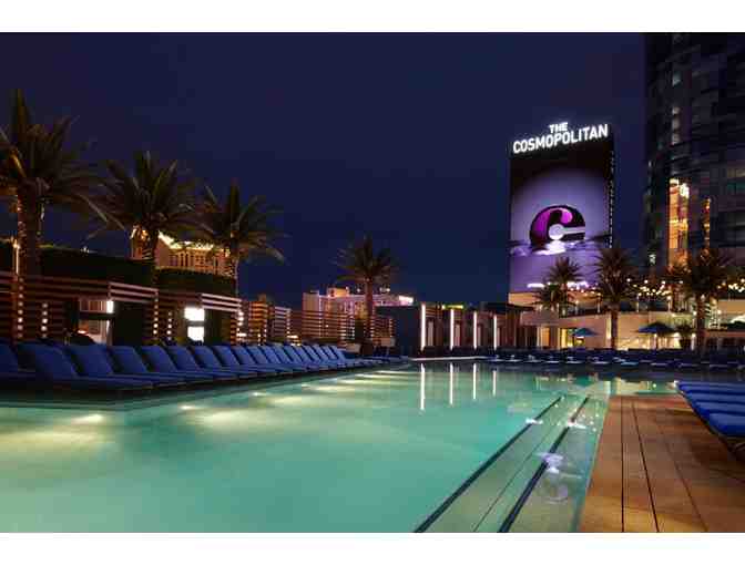 Hip and Stylish LAS VEGAS Weekend Getaway with AIRFARE