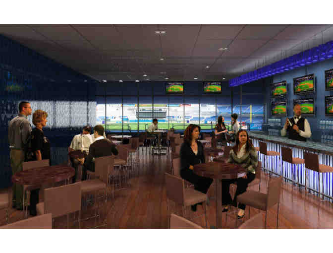 New York YANKEES: 4 Seats in THE LEGENDS SUITE