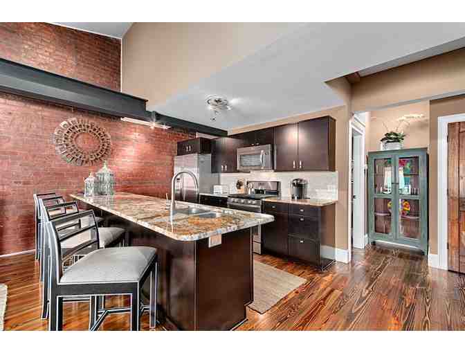 NATURAL BEAUTY MEETS ART AND CULTURE IN ASHEVILLE