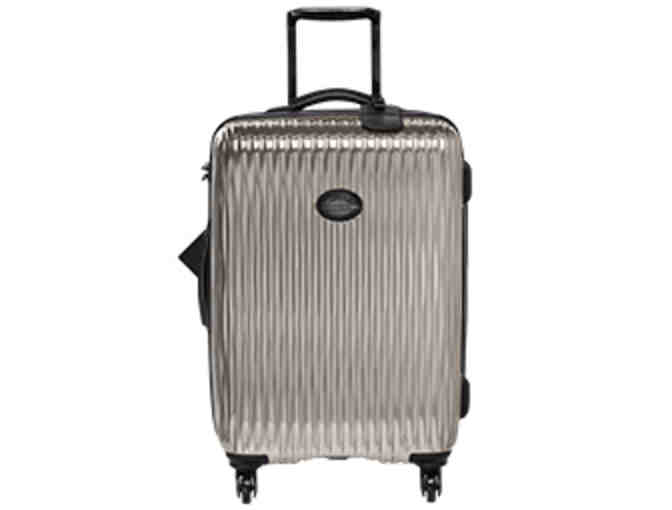 Travel in Style with a beautiful Longchamp suitcase!