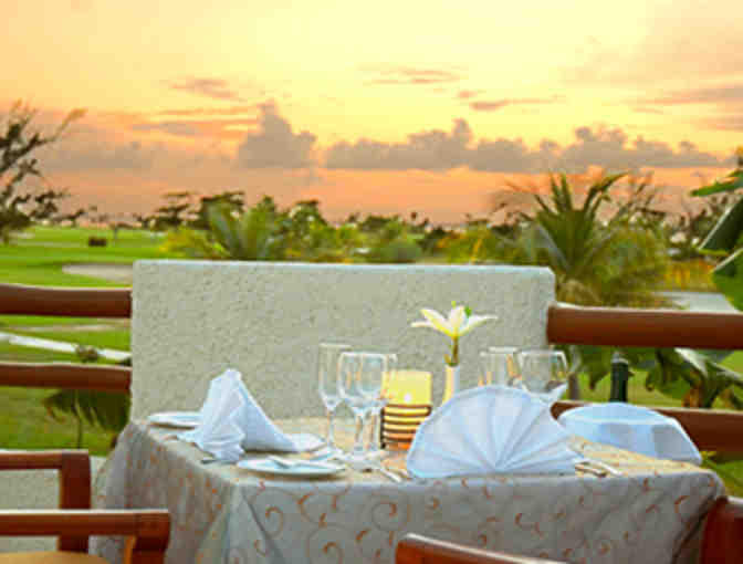 Your family's next getaway - to the beaches of Cancun for four nights!