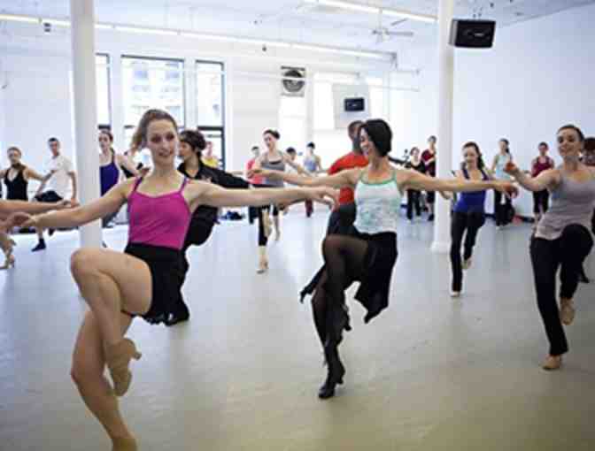 Win a 10-class series to Steps on Broadway plus Steps swag!