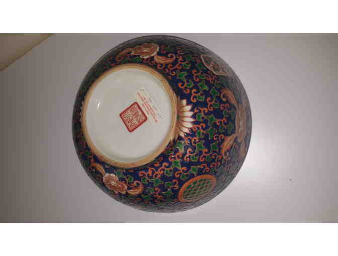Japanese Imari bowl with flower motif, Ming Country Design
