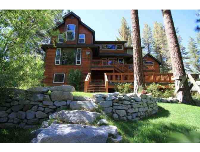 Tahoe Paradise - 5 Bedroom Vacation Home