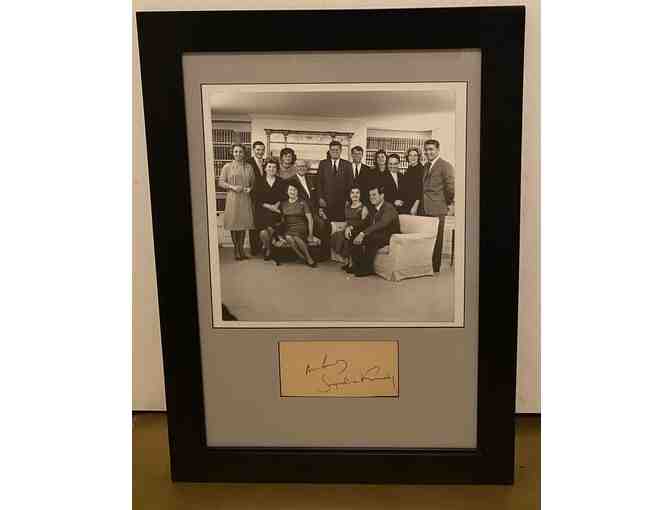 JOHN F KENNEDY AND JACQUELINE KENNEDY SIGNED AUTOGRAPH PAGE PHOTO FRAMED