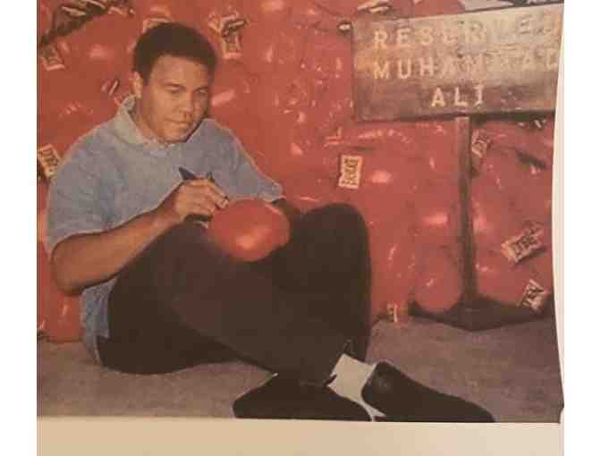 Muhammad Ali Signed Everlast Boxing Glove COA