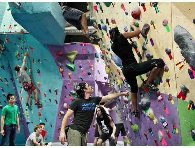 2 Learn the Ropes with a BROOKLYN BOULDERS Climbing Packages