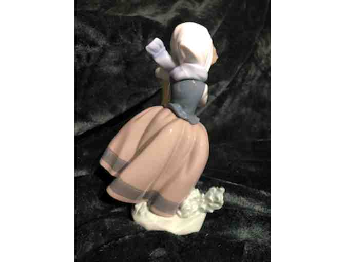 Lladro Porcelain Girl Figurine Collectible