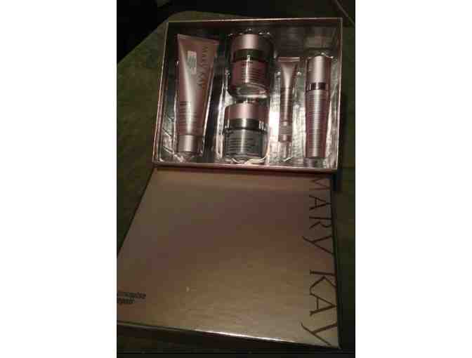 Mary Kay 'Time-Wise Repair' package