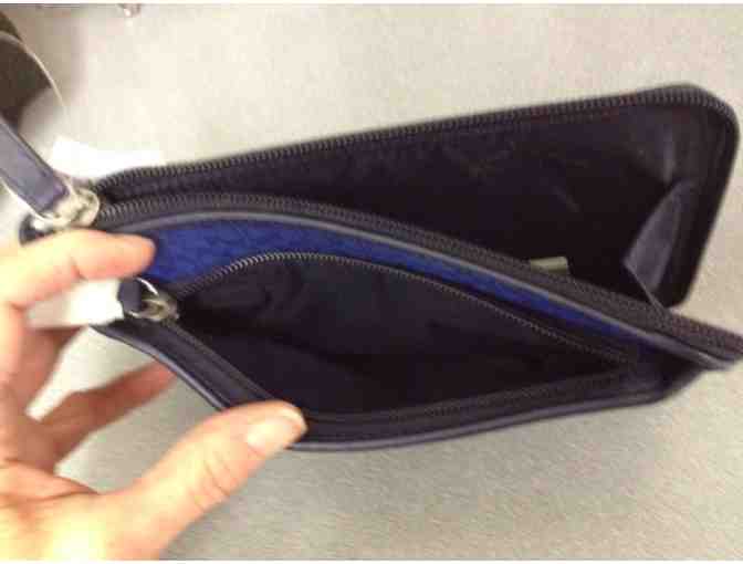 COACH HERITAGE SIGNATURE MULTI FUNCTION CASE - NWT