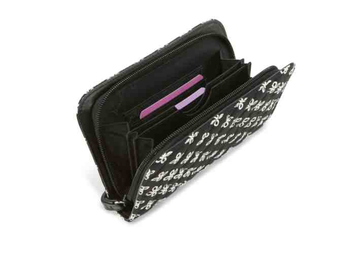 vera bradley zip around wristlet in concerto -NWT