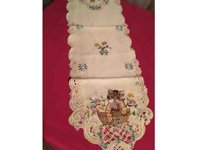 Embroidered Kitty Table Runner