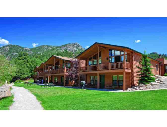 4 nights luxury mountain Condo - Estes Park, CO + $100 Food credit