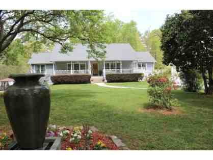 Four nights luxury BnB in Stockbridge Lakes, GA