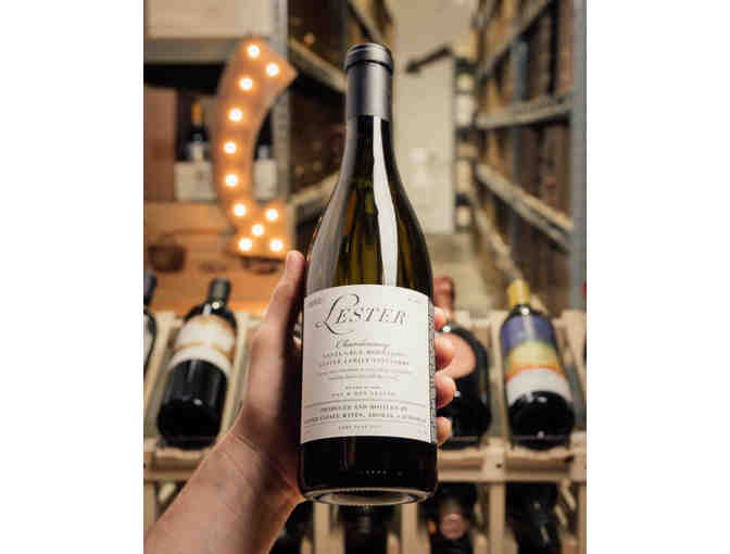 Lester Estate Wines Picnic Essentials Basket - 2 Bottles and Tasting for 2