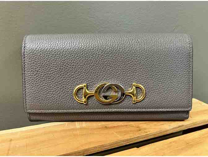 Gucci Zumi Long Wallet - Pre-Owned Like New Condition