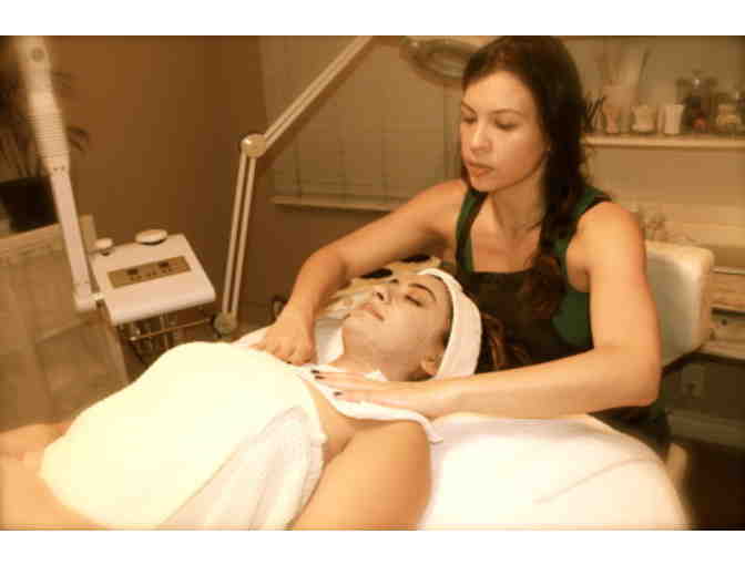 Jenny Wax - Quickie Facial, Pomegranate Peel & Brow Wax