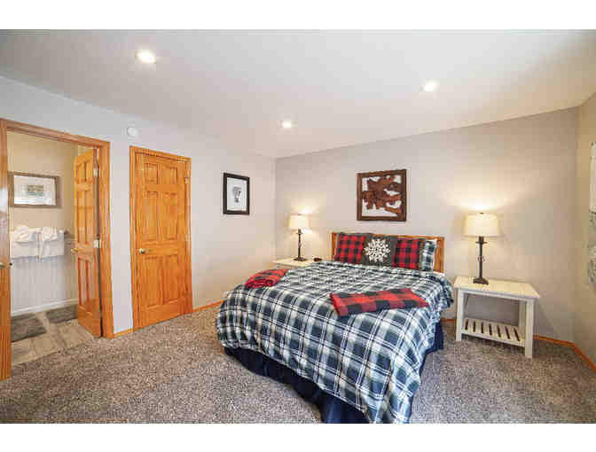 Mammoth Lakes condo for 2 nights, August 25-27, 2023