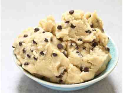 5 lbs of Holly Lash's Vegan Chocolate Chip Cookie Dough