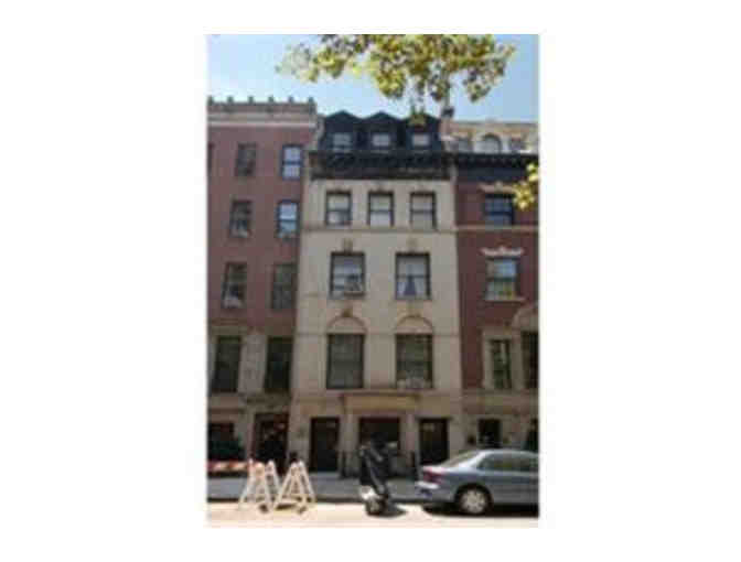 4 Premium House Tickets to Matilda, Backstage Tour and 1 Night in NYC Studio Apartment