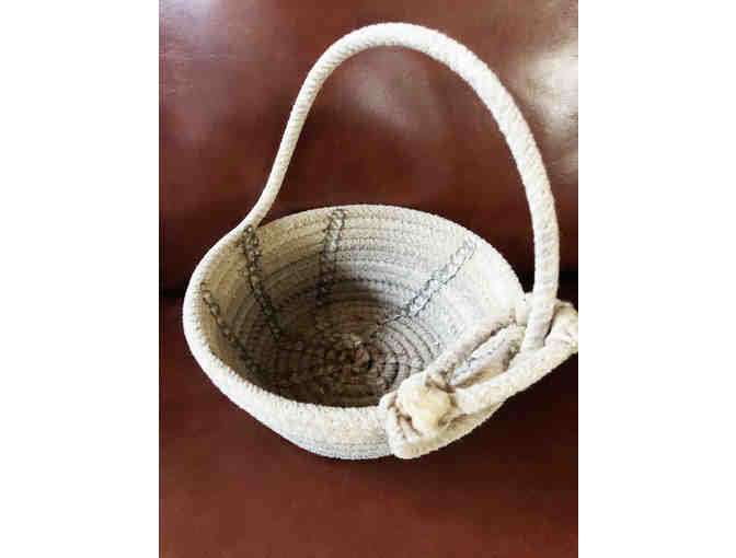 43-Lasso rope hand-crafted basket