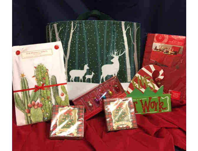 95- Christmas Hostess Tote with Holiday Hostess Supplies - Photo 1