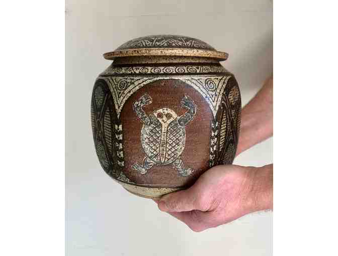 Vessel Pottery Decorated with Fish and Frog Images