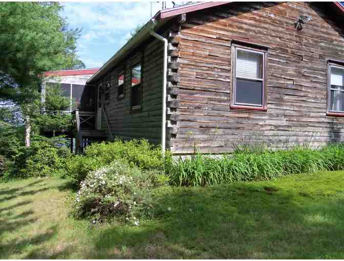 Three day weekend in Blue Hill log cabin
