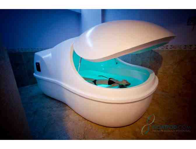 Frost and Float Spa: One Float Therapy Session ($75 Value)