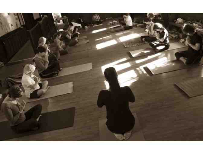 Down Under Yoga: 1 month for a new student