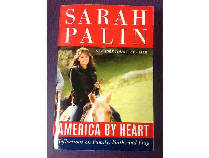 Sarah Palin - America by Heart - paperback autographed