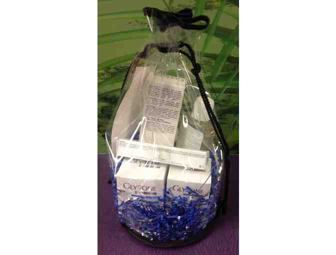 The Rendon Center for Dermatology & Aesthetic Medicine Basket